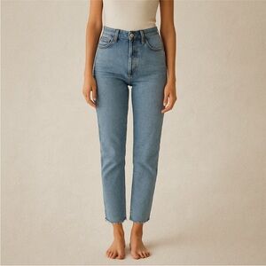 Levis Wedgie Straight Leg Jeans High Rise Slim Fit Light Wash Denim Blue Size 25